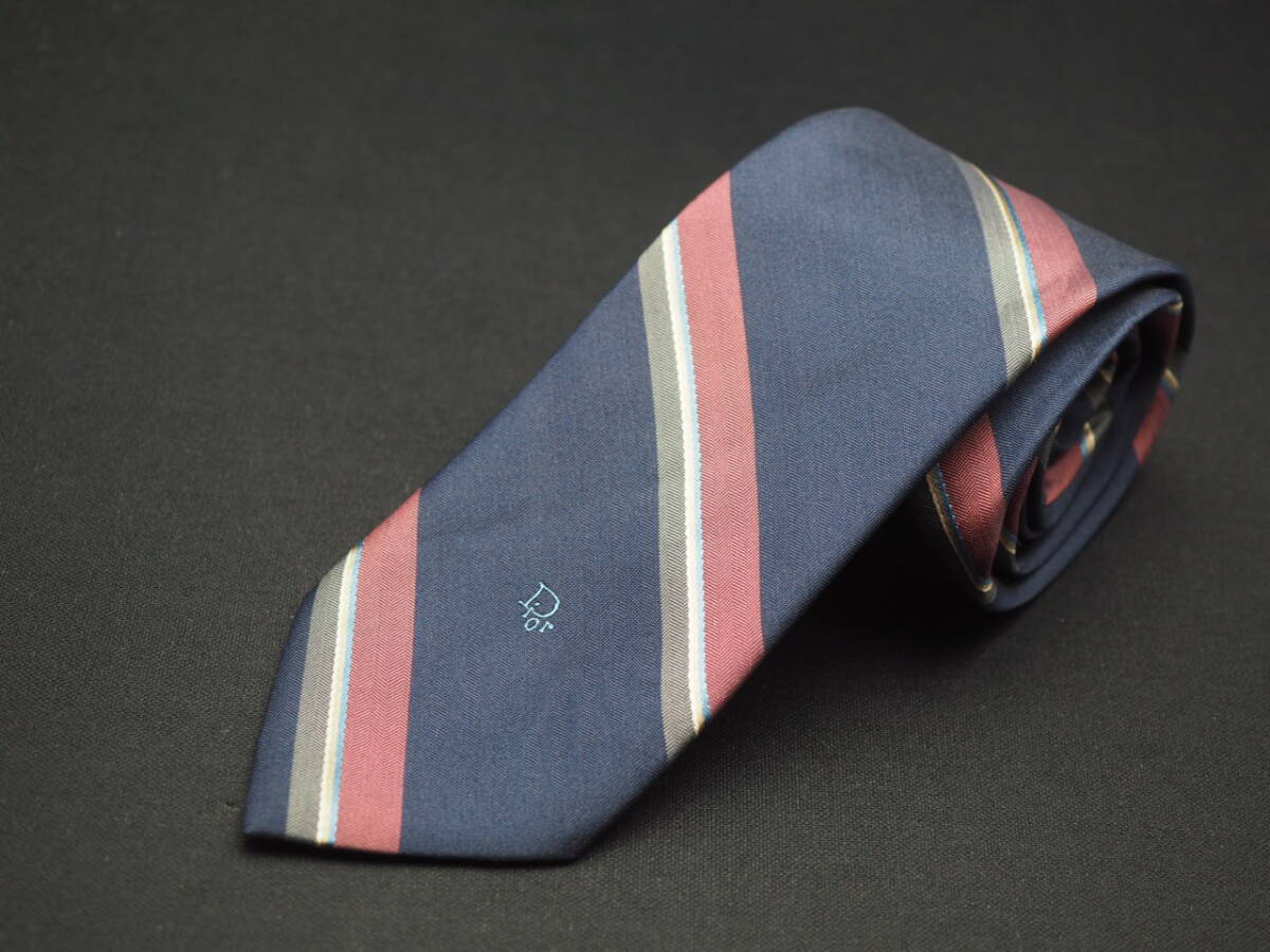 美品【Christian Dior クリスチャン ディオール】 G1549 USA POLYESTER SILK ブランド ネクタイ 古着 良品 転売 仕入_画像2