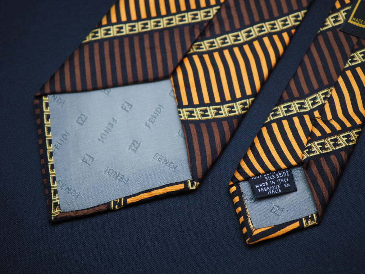  прекрасный товар [FENDI Fendi ] G1613 Logo SILK бренд галстук б/у одежда хорошая вещь перепродажа скупка 