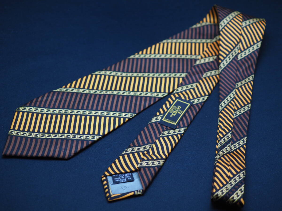 прекрасный товар [FENDI Fendi ] G1613 Logo SILK бренд галстук б/у одежда хорошая вещь перепродажа скупка 