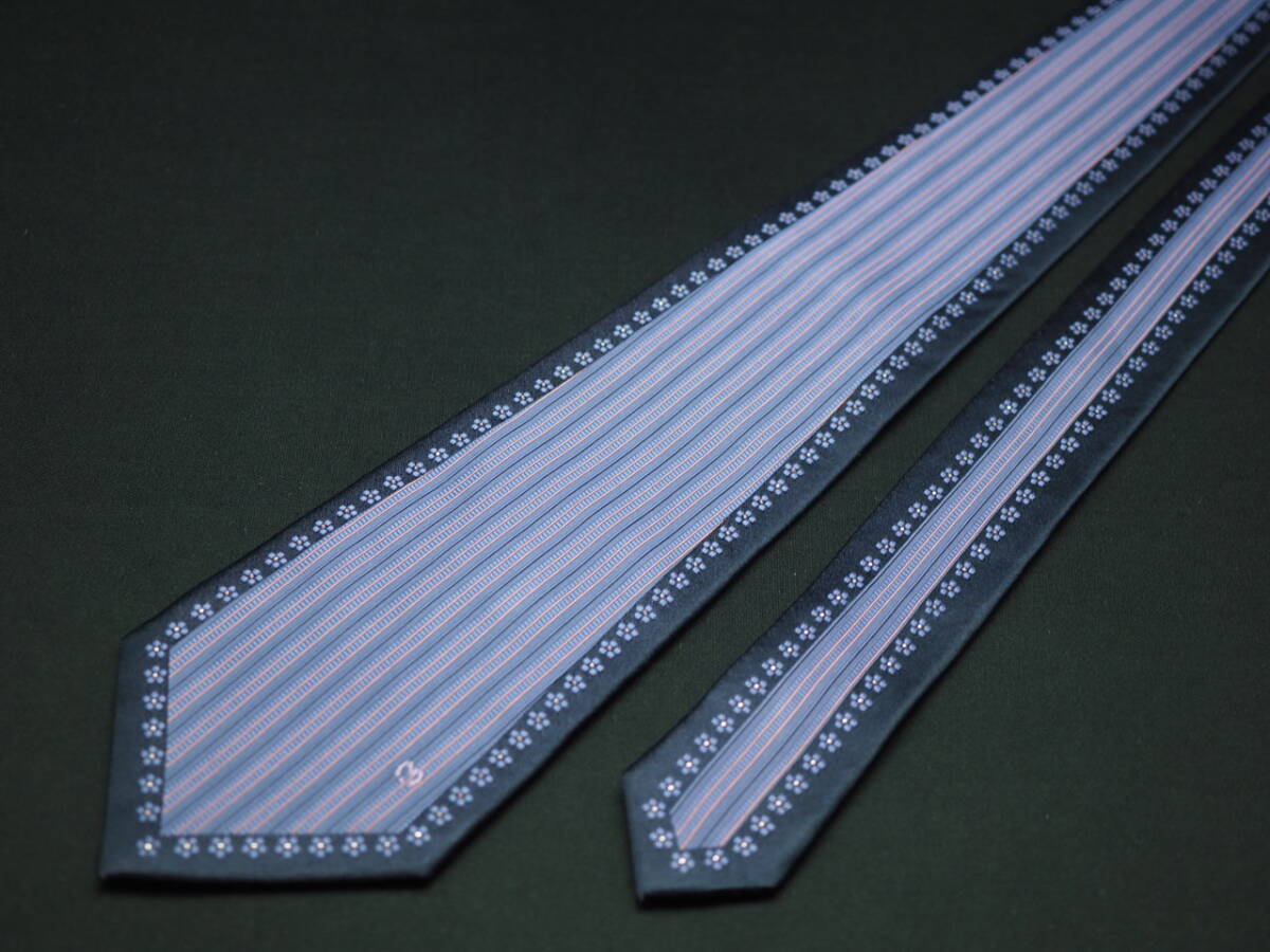 美品【Mila Schon ミラショーン】 G1816 ネイビーパープル系 SILK ブランド ネクタイ 古着 良品 転売 仕入_画像3