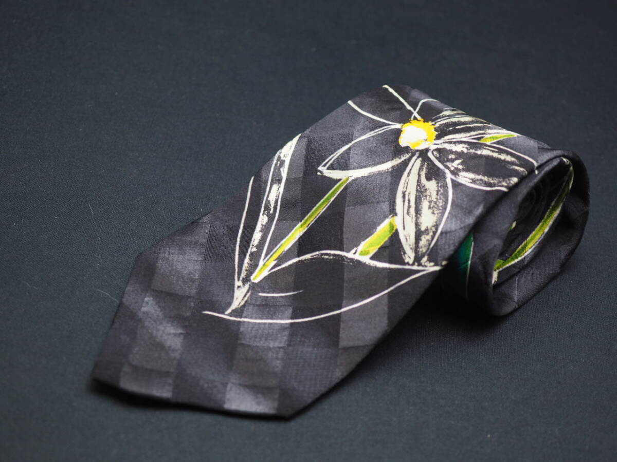 美品【HUGO BOSS ヒューゴ ボス】 G2117 ブラック系 SILK ブランド ネクタイ 古着 良品 転売 仕入_画像2