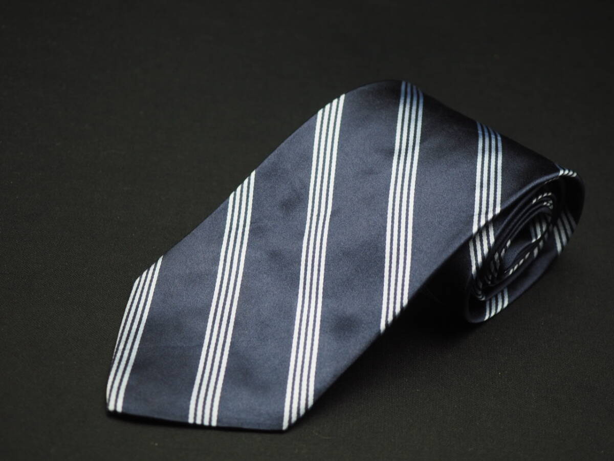 美品【BROOKS BROTHERS ブルックスブラザーズ】 G2185 USA ネイビー SILK ブランド ネクタイ 古着 良品 転売 仕入_画像2