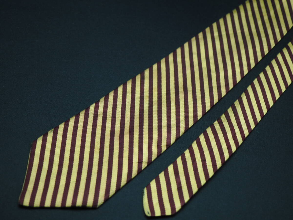 【BROOKS BROTHERS ブルックスブラザーズ】 G2186 USA 黄ゴールド ワイン系 SILK ブランド ネクタイ 古着 良品 転売 仕入_画像3