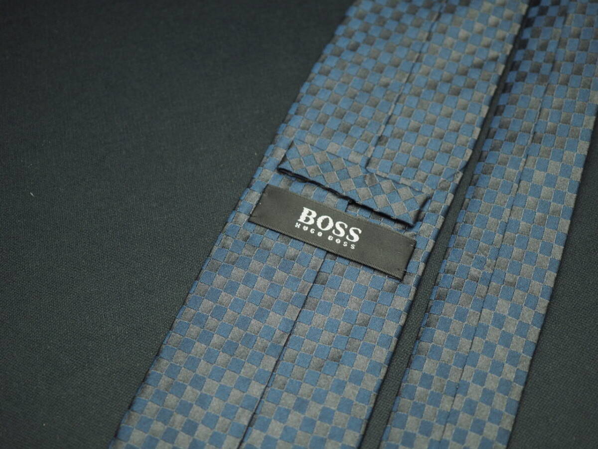 美品【HUGO BOSS ヒューゴ ボス】 G2214 ネイビーグレー系 SILK ブランド ネクタイ 古着 良品 転売 仕入_画像4