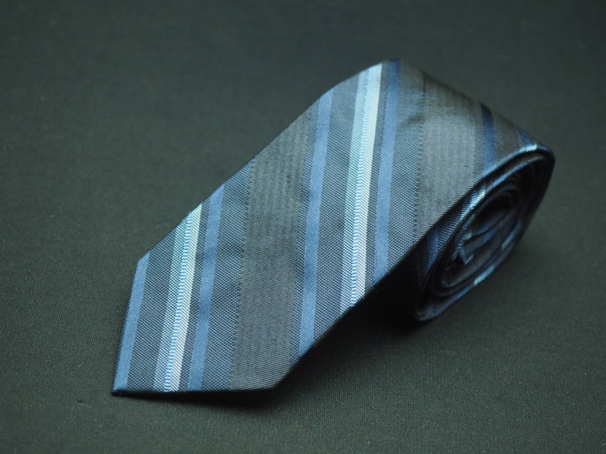 美品【Calvin Klein カルバンクライン】 G2270 ネイビー系 SILK ブランド ネクタイ 古着 良品 転売 仕入_画像2