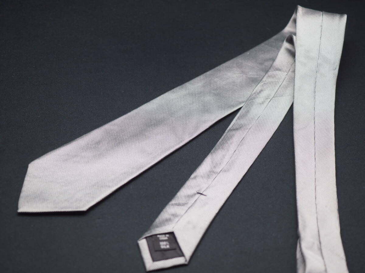 美品【Calvin Klein カルバンクライン】 G2311 シルバー系 SILK ブランド ネクタイ 古着 良品 転売 仕入_画像6