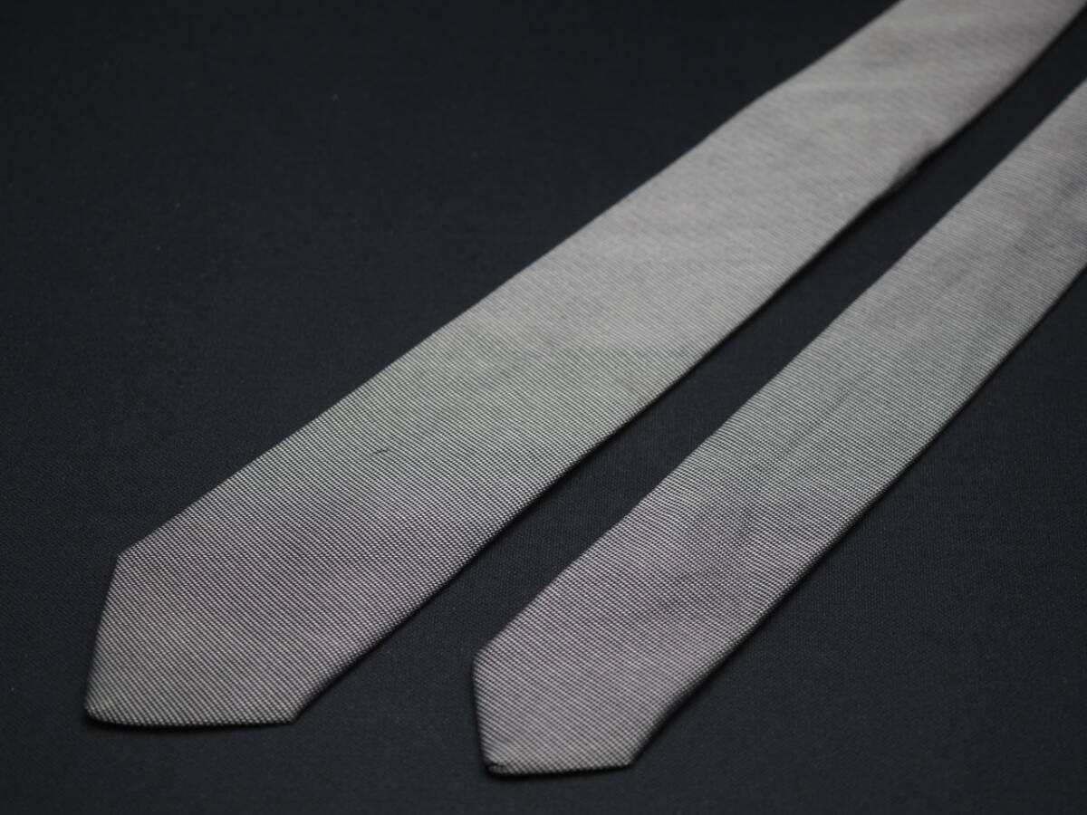 【Calvin Klein カルバンクライン】 G2314 細身 シルバー系 SILK ブランド ネクタイ 古着 良品 転売 仕入_画像3