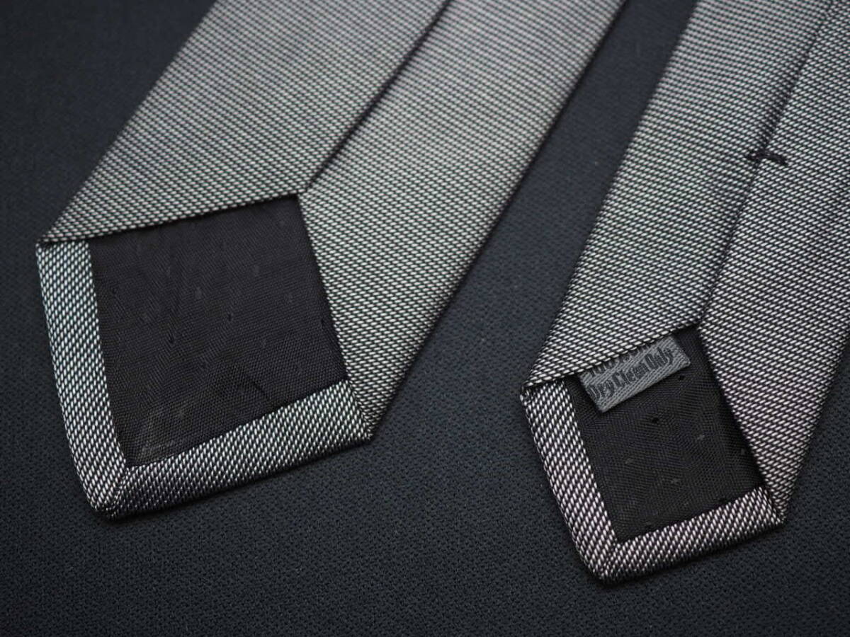 【Calvin Klein カルバンクライン】 G2314 細身 シルバー系 SILK ブランド ネクタイ 古着 良品 転売 仕入_画像6