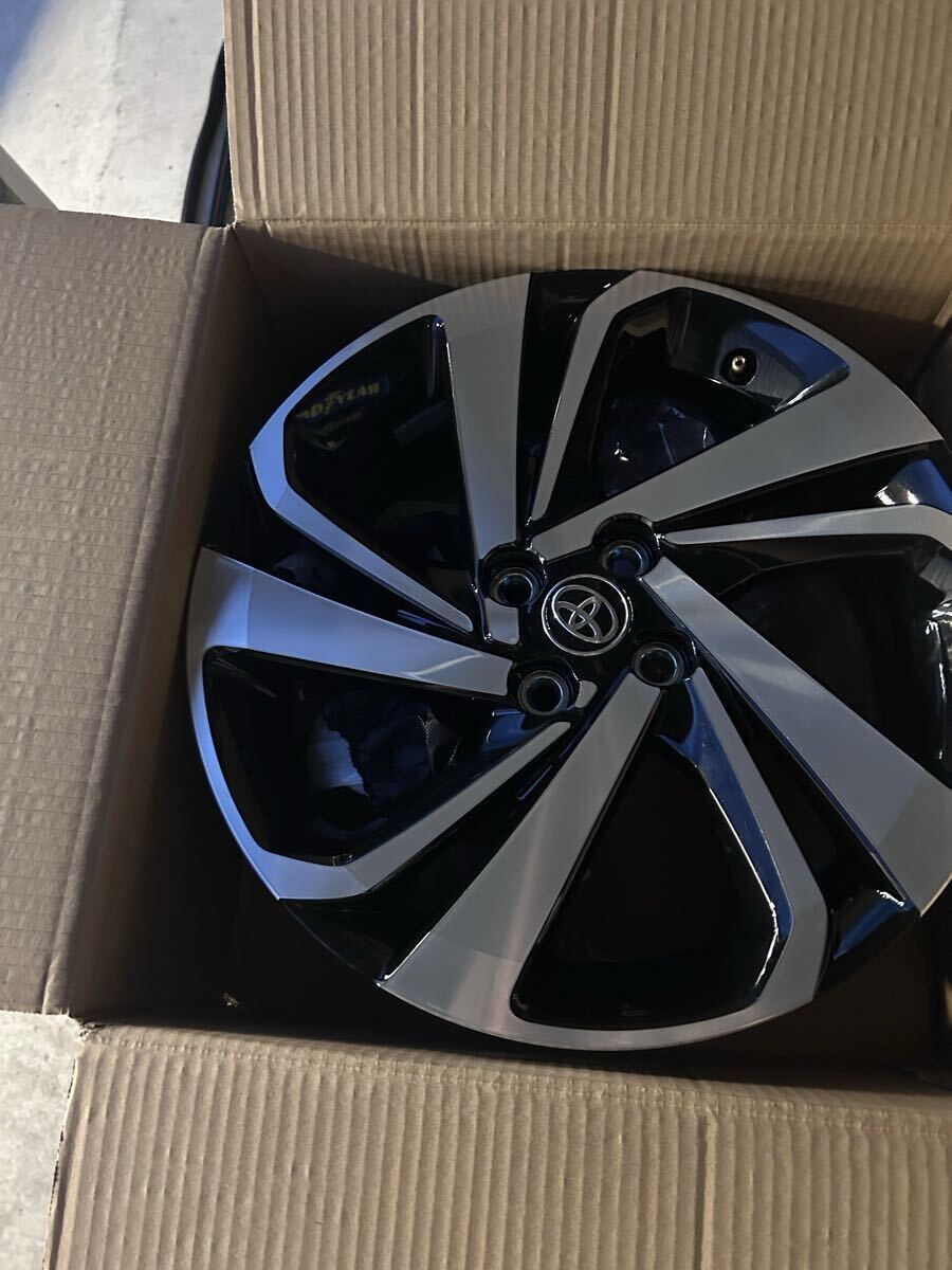 トヨタ ライズ Z アルミホイール PCD100 新車外し_画像1