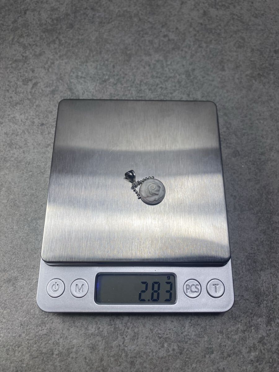 K18 WG ネックレストップ　バラモチーフ　ダイヤモンド0.02ct 現状品　試金石鑑定のみ 18金_画像9