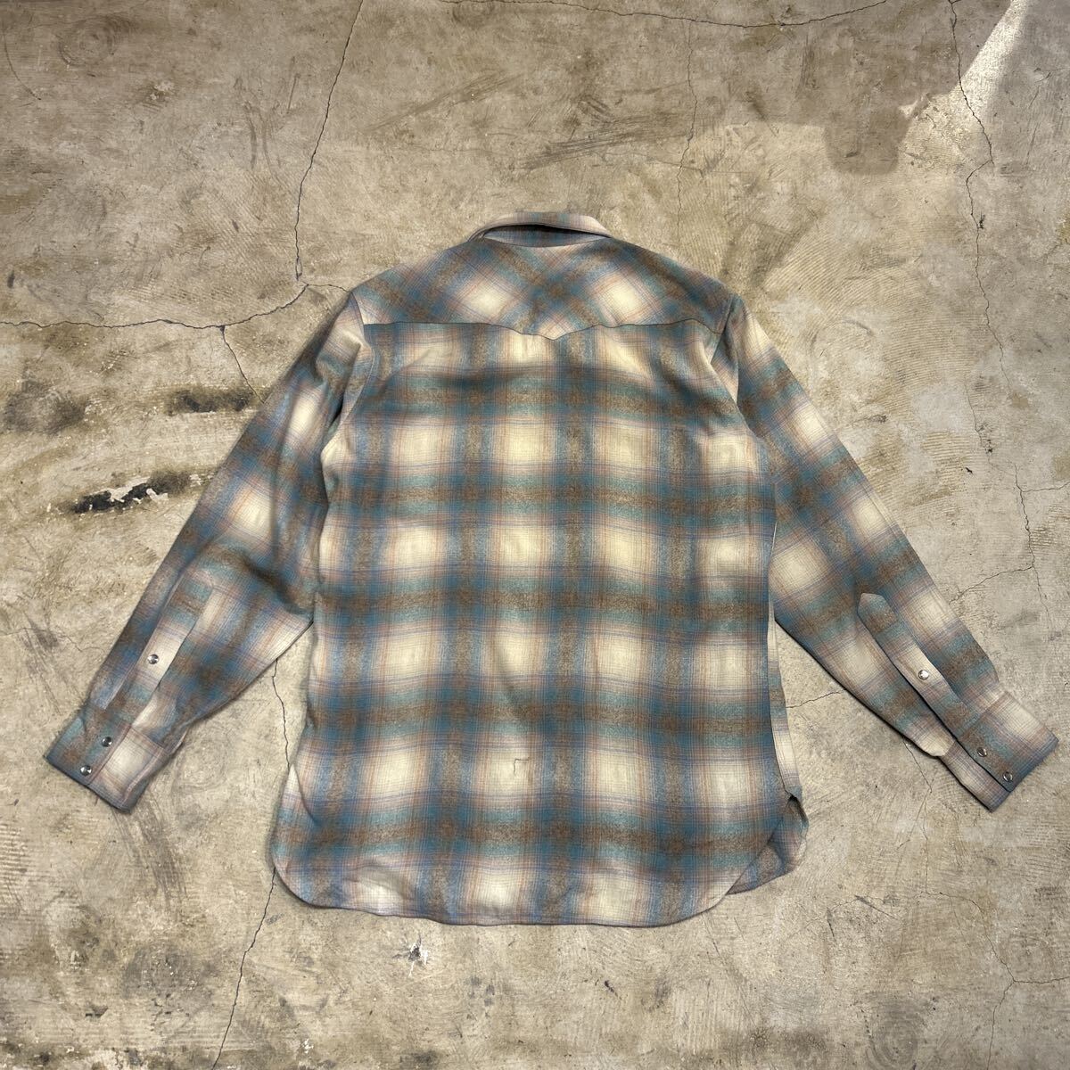 70s PENDLETON オンブレチェック ウールシャツ ウエスタン ペンドルトン ネルシャツ USA製 ヴィンテージ ビンテージ レア 古着 L ボロ 襤褸_画像8