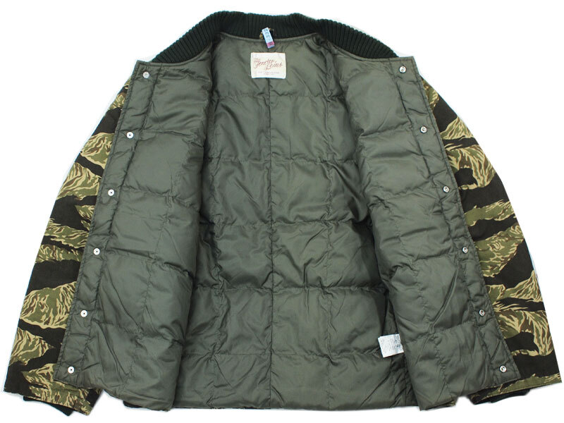 希少 美品 直営店限定 TENDERLOIN DOWN JKT BB CAMO ダウン ジャケット バンブー カモ タイガー M テンダーロイン_画像3