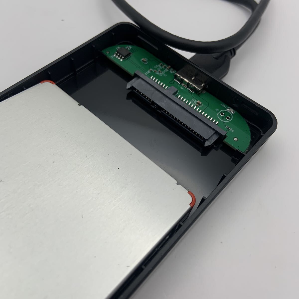 HDDケース 外付け 2.5インチ USB3.0 SATA HDD SSD モバイルハードディスクボックス ネジ工具不要_画像4