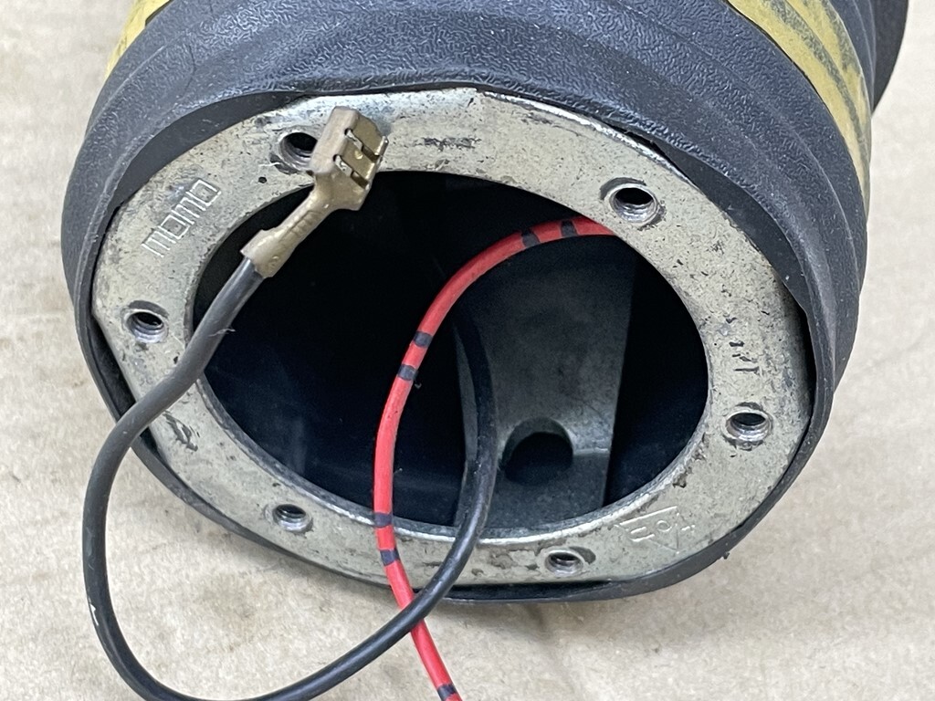 BMW2002ステアリングボス・モモ/MOMO製中古★旧車・古い・昭和レトロ・旧い・ｔi・ターボー？_画像6