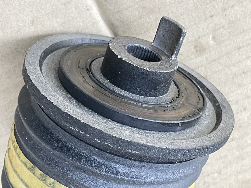 BMW2002ステアリングボス・モモ/MOMO製中古★旧車・古い・昭和レトロ・旧い・ｔi・ターボー？_画像5