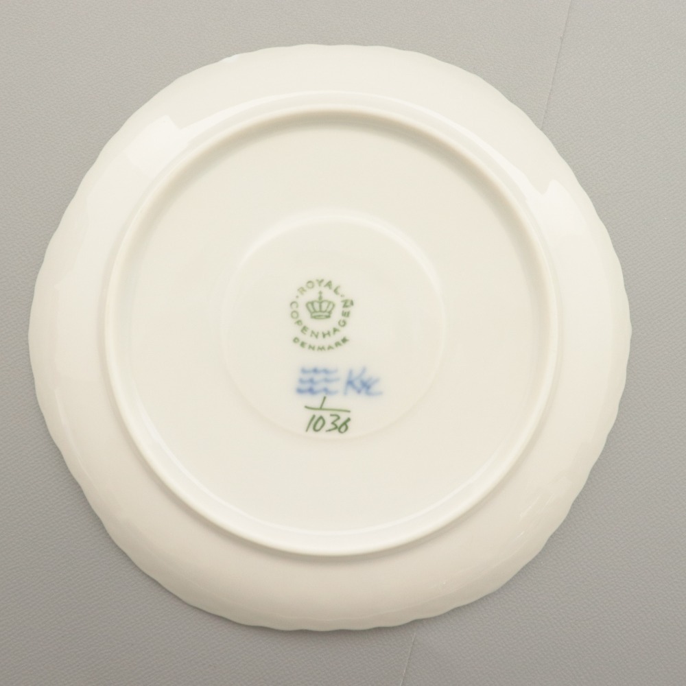 # Royal Copenhagen cup & блюдце 1 комплект 1/1036b крыша Roo tedo полный гонки чайная чашка маленькая тарелка общая длина 9.1cm 14.1cm белый голубой 