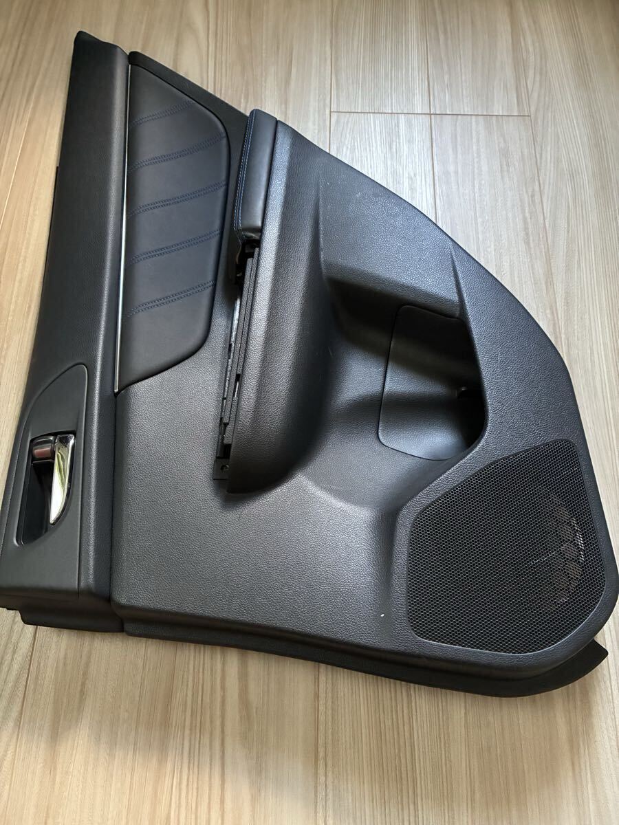 レヴォーグVM GT-S F型　ドアパネル 内張り_画像5