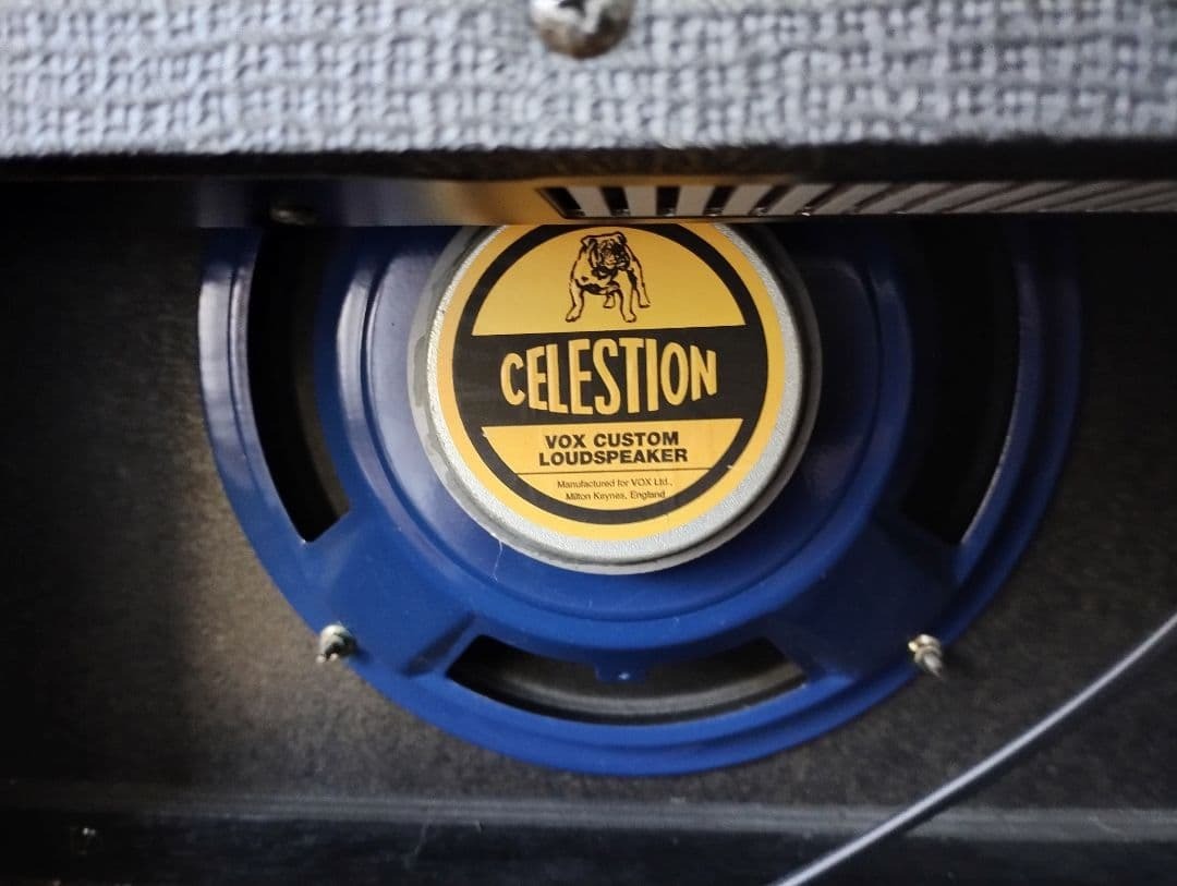 VOX Cambridge 30 Reverb V9310　ギターアンプ　セレッションスピーカー搭載_画像5