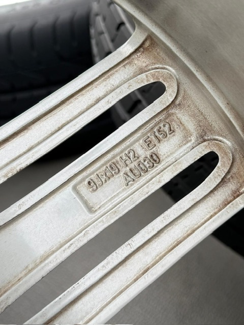 колесо есть шина 4 шт. комплект ( оригинальный Audi от "Speed line",A5 A6 S5,A4 A7 9J×19H2ET52 PCD112 255/35/19 Pirelli