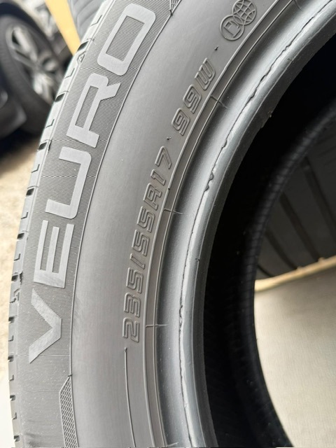中古タイヤ4本セット 235/55/17 DUNLOP 2023年製 中古タイヤ4本セット 235/55/17 DUNLOP 2023年製_画像8