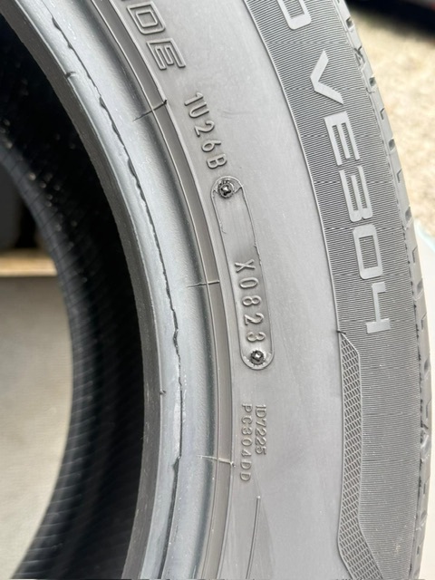 中古タイヤ4本セット 235/55/17 DUNLOP 2023年製 中古タイヤ4本セット 235/55/17 DUNLOP 2023年製_画像10
