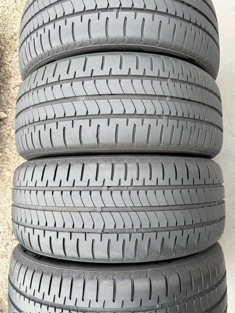 中古タイヤ4本セット 225/50/17 BRIDGESTONE 非常に良い状態のタイヤ 2022年製 BRIDGESTONE 非常に良い状態のタイヤ 2022年製_画像5