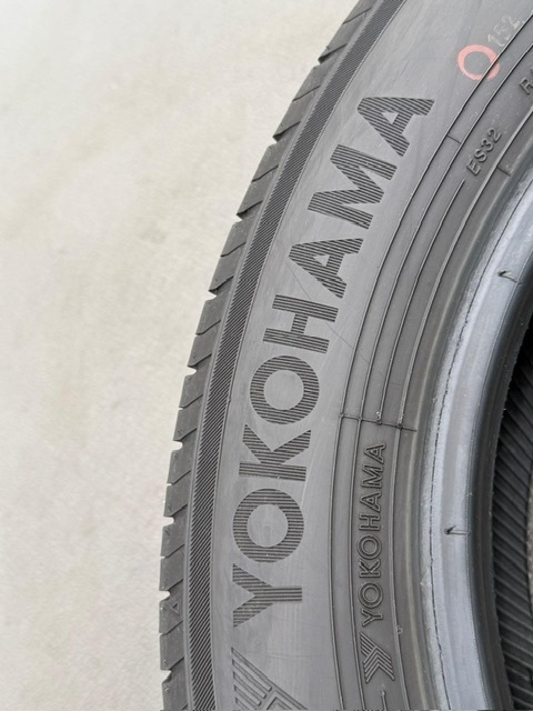 中古タイヤ4本セット 205/55/16 YOKOHAMA BLuEarth ほぼ新品のタイヤ 2024年製 YOKOHAMA BLuEarth ほぼ新品のタイヤ 2024年製_画像7