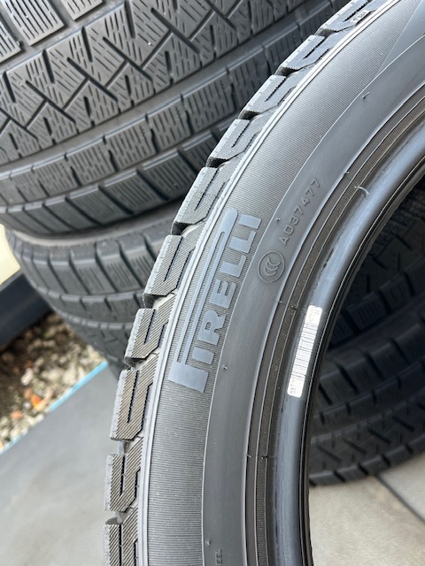 中古タイヤ 225/45/18 スタッドレス 4本セット良好な状態のタイヤ 225/45/18 スタッドレス 4本セット良好な状態のタイヤ 2021年製_画像10