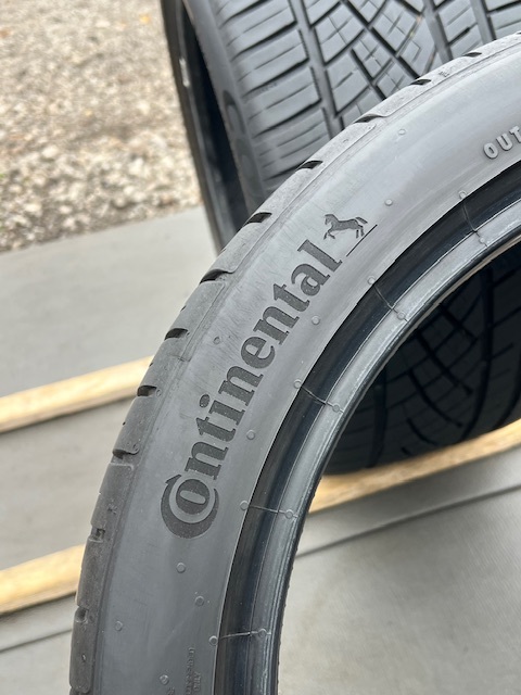 中古タイヤ2本セット 265／35／18 コンチネンタルExtremeContact 265／35／18 コンチネンタルExtremeContact 良好な状態のタイヤ 2024年製_画像8