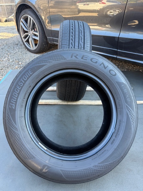 中古タイヤ2本セット 225/60/16 レグノ(ブリヂストン)良好な状態のタイヤ225/60/16 レグノ(ブリヂストン)良好な状態のタイヤ 2023年製_画像5