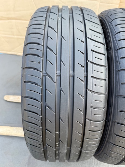中古タイヤ2本セット225／55／16 FALKEN（タイヤ）ZIEX 良好な状態のタイヤ225／55／16 FALKEN（タイヤ）ZIEX 良好な状態のタイヤ 2021年製_画像2