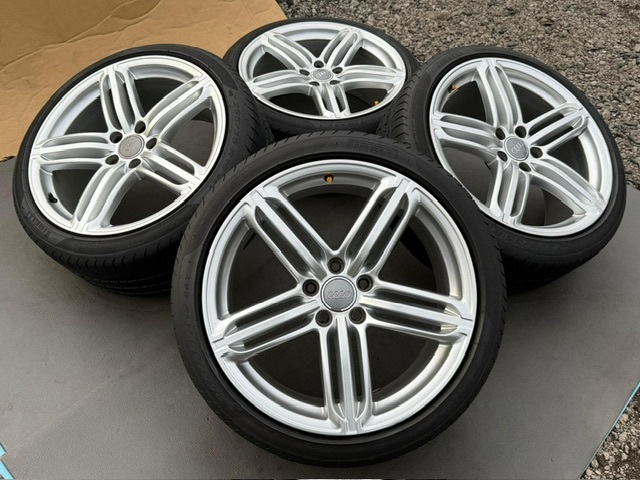 колесо есть шина 4 шт. комплект ( оригинальный Audi от "Speed line",A5 A6 S5,A4 A7 9J×19H2ET52 PCD112 255/35/19 Pirelli
