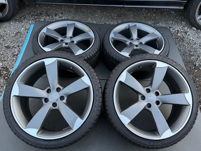 AUDI Q3 RS、A4、A5、A6、A7、A8、Q5、RS4、RS6、S4、S6、TT用純正20インチホイール＆タイヤ 255/35/20 9J+37 PCD112_画像2