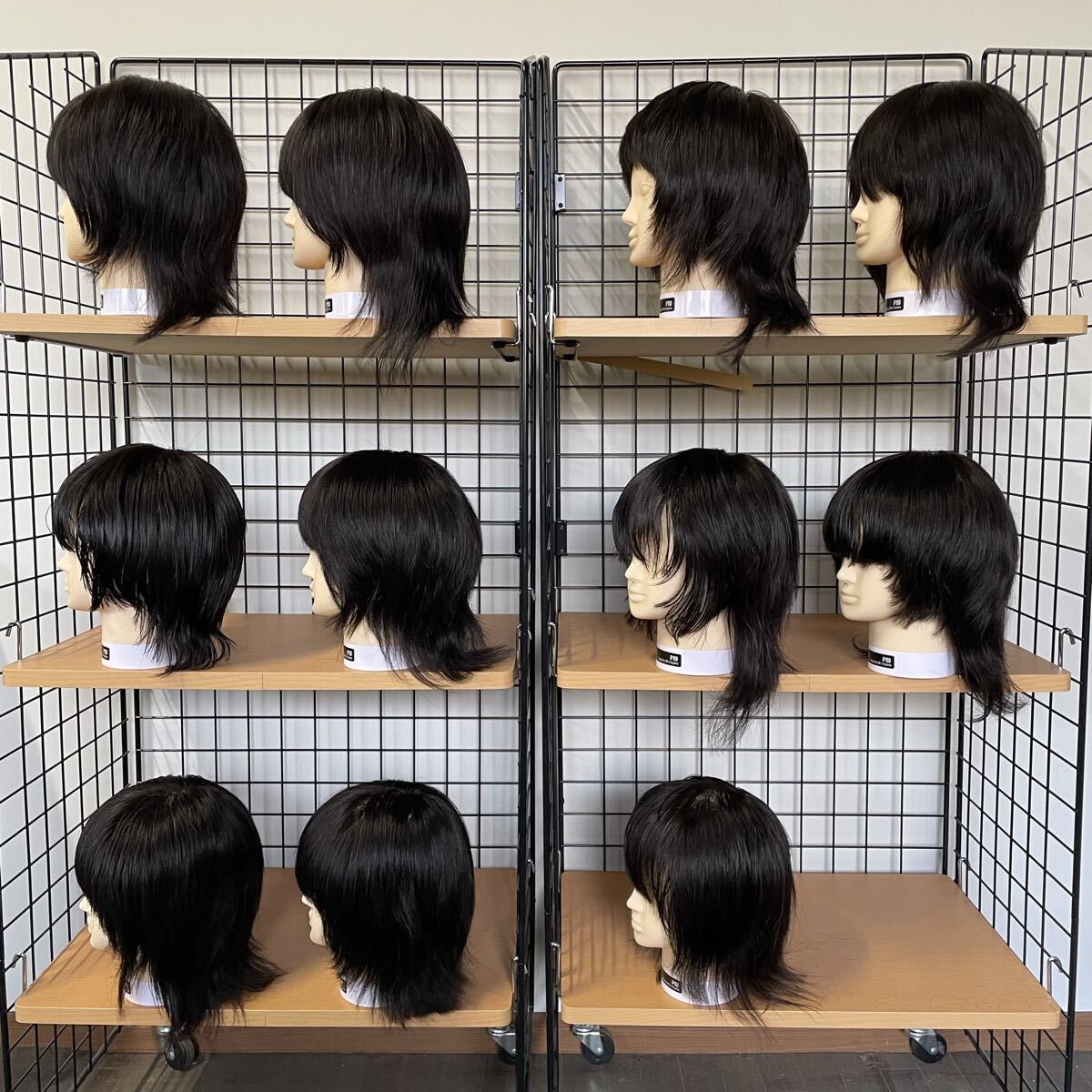 送料無料　25.1128.04☆中古★カットウィッグ★11体セット★美容師 お化け屋敷 カカシ 鳥よけ 防犯対策 畑 田んぼ 農家 ハロウィン_画像2