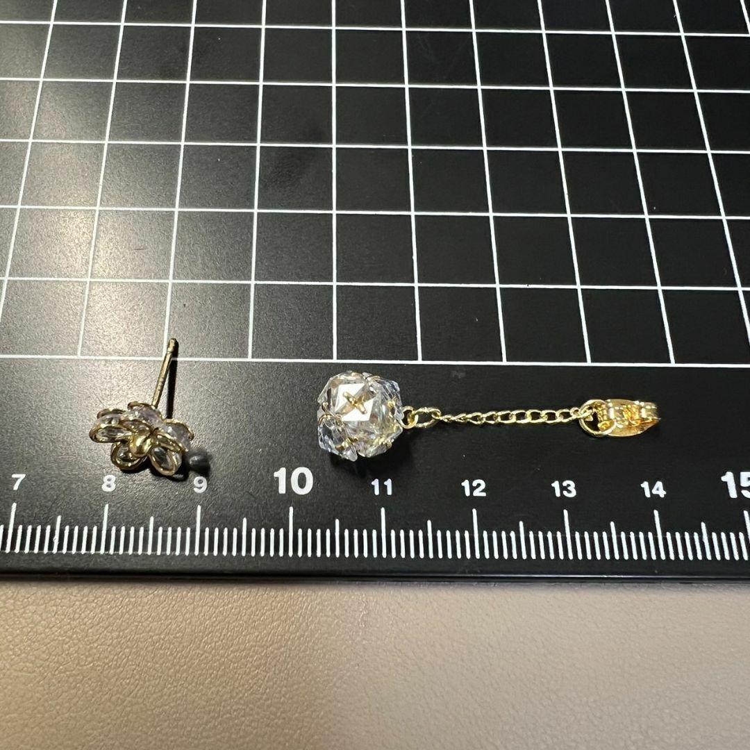 B336 匿名配送 ロングピアス レディース クリスタルボール フラワー 花 ジルコニア スタッドピアス 2Way ゴールド s925 可愛い 揺れる_画像9
