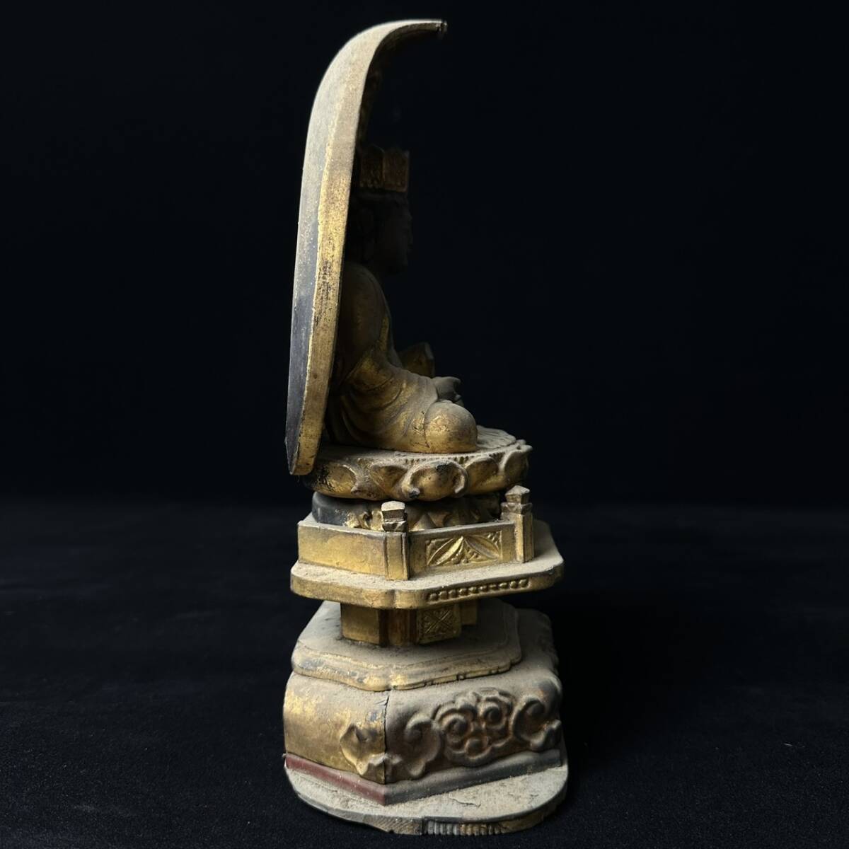 コレクター買取品 仏教美術 木彫 阿弥陀如来像 坐像 金彩 仏像 木製 木造 釈迦如来像 飾物 置物 時代物_画像9