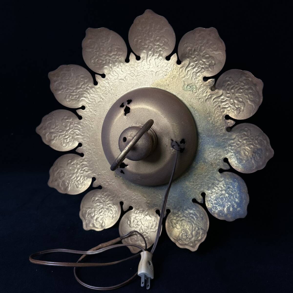  collector покупка товар буддизм изобразительное искусство шестиугольник ... грузоподъемность лампа . рыболовный лампа . лампа . предметы для домашнего буддийского алтаря домашний алтарь обрядовые предметы металлические изделия орнамент предмет украшение времена предмет рабочее состояние подтверждено ①