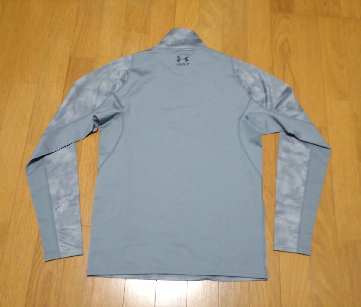 ☆UNDER ARMOUR　☆アンダーアーマー　☆トレーニングウエア　☆ゴルフ　☆インナーウエア　☆モックネックプルオーバー　☆グレー　☆M_画像3