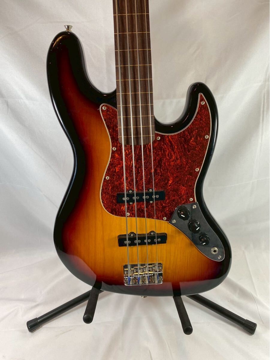 ④ R16 ジャズベース　Build in FUSSA. 【11402】_画像4