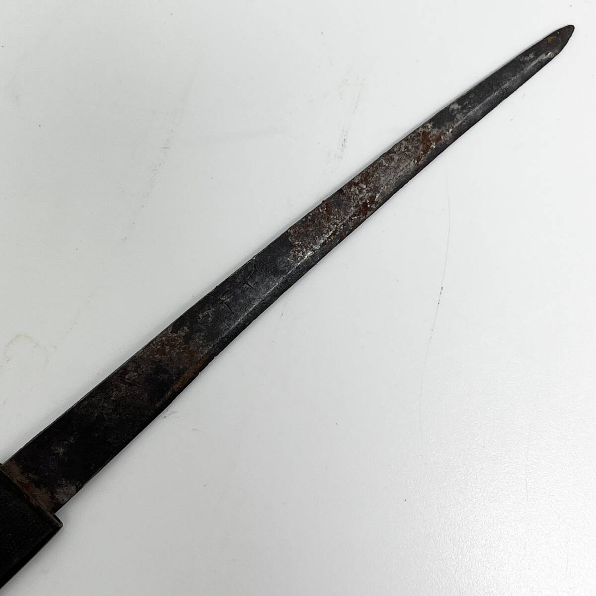  маленький меч редкий редкость выгодное приобретение маленький рисунок маленький меч . нет 