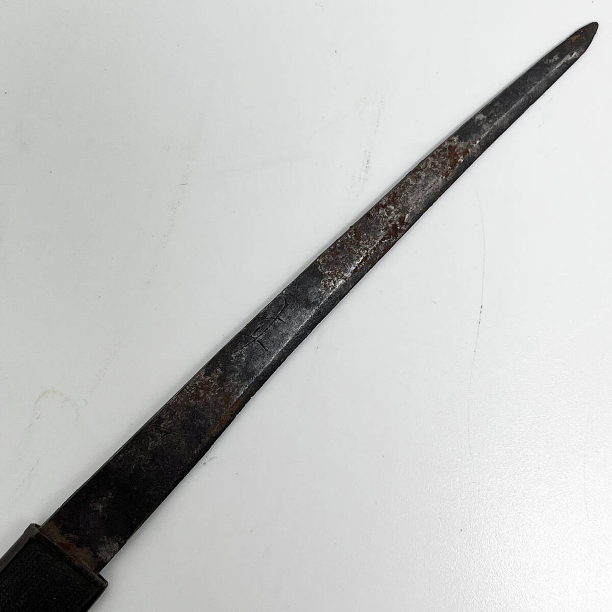  маленький меч редкий редкость выгодное приобретение маленький рисунок маленький меч . нет 