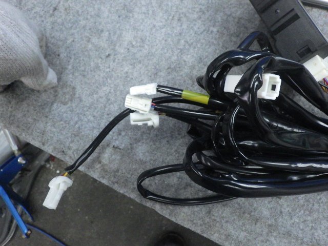 【C】 フーガ HYBRID 日産純正OP オプション イルミ イルミネーション スカッフプレート HY51 LED B64D0-CU000-17_画像3