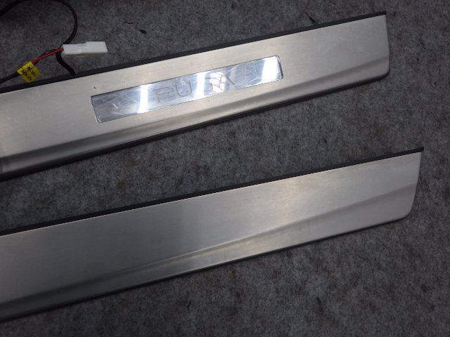 【C】 フーガ HYBRID 日産純正OP オプション イルミ イルミネーション スカッフプレート HY51 LED B64D0-CU000-17_画像6