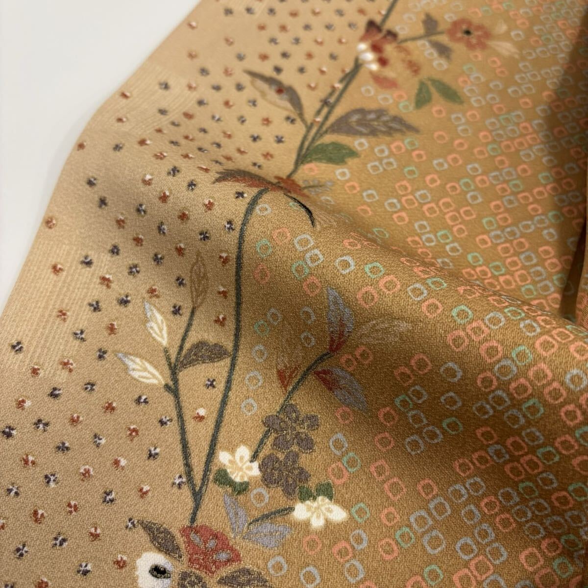 小紋 正絹 裄66 縦に美しい花染め着物 F-821_画像10