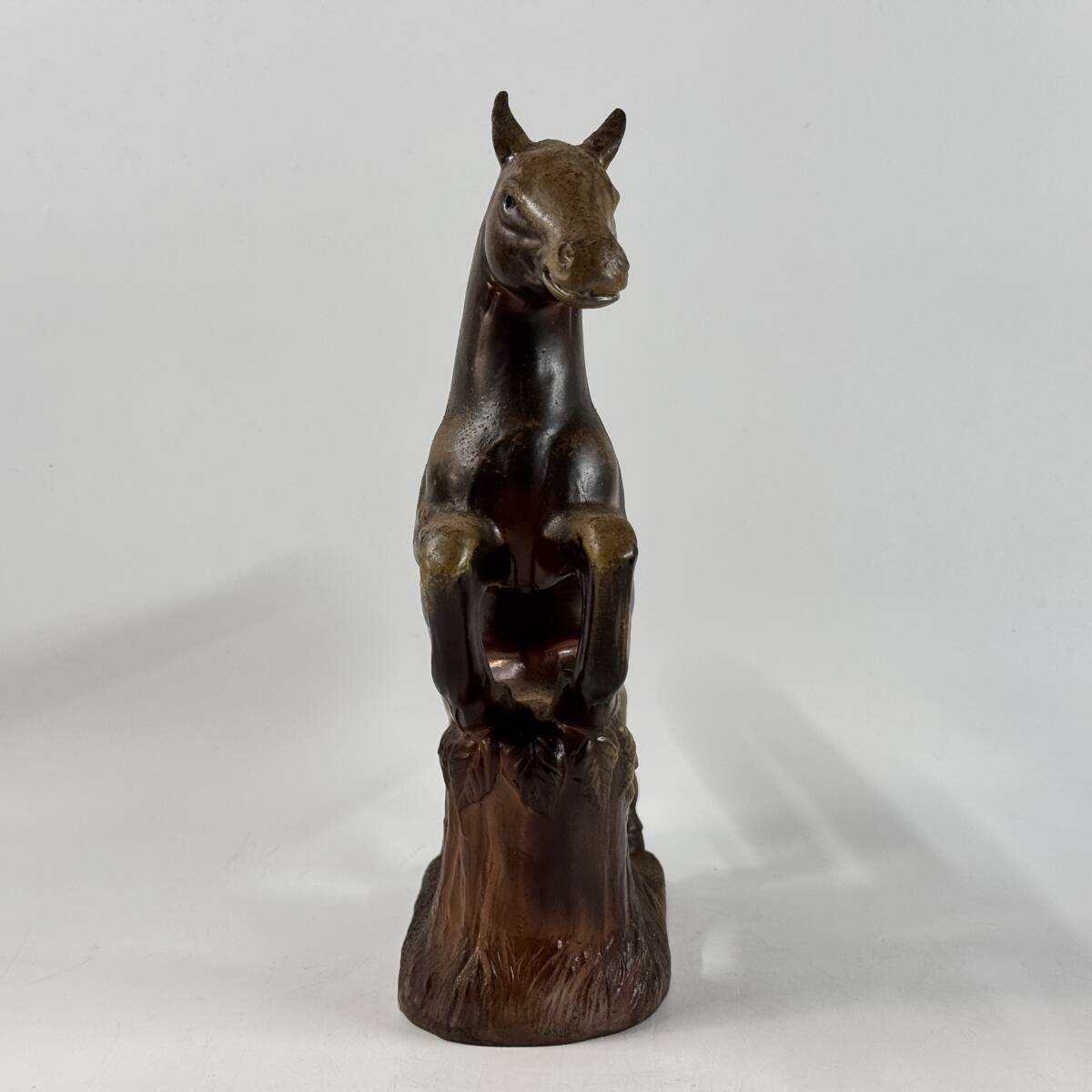 【20148Q】備前焼 銘印在 掻き銘 作家名不詳 干支置物 午 馬 幅24㎝×奥行9㎝×高さ29㎝ 干支飾り 玄関飾り 縁起物 経年保管品 現状品_画像5