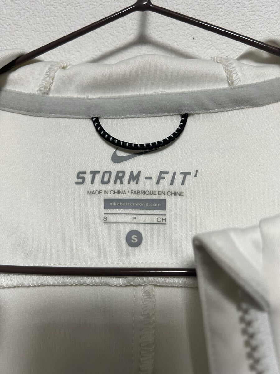 ナイキ ストームフィット ソフトシェル ランニングジャケット レディース Sサイズ NIKE ホワイト パーカー ベイパーフライ _画像3