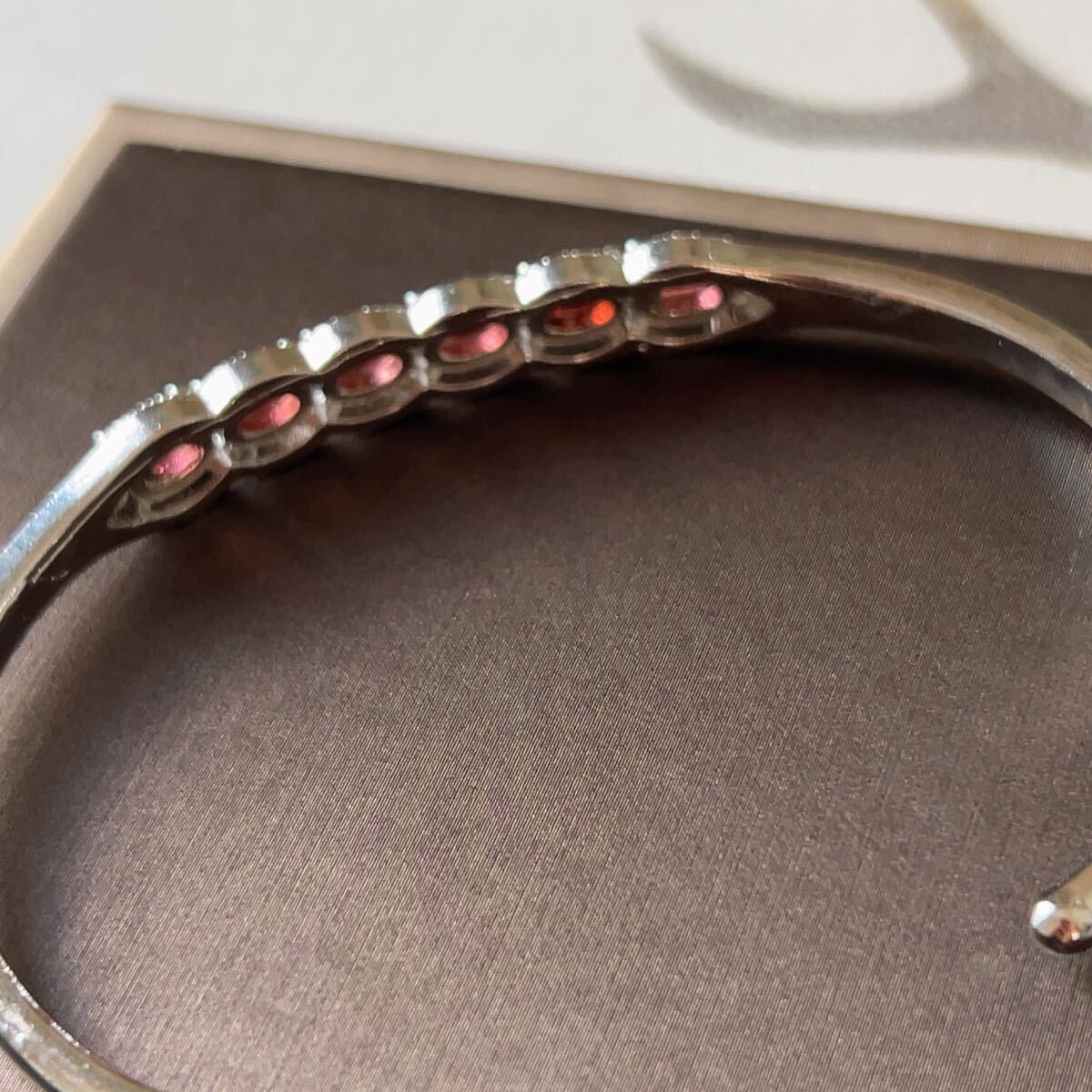 ◇ガーネット(柘榴石)◇バングル◇パワーストーン◇天然石◇巾着袋付き◇プレゼントにも 041G112015_画像3