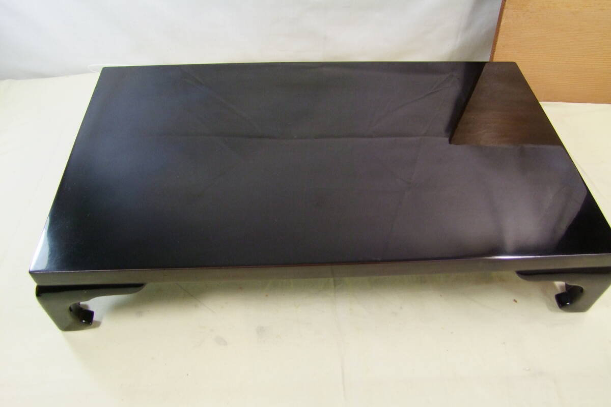 輪島塗　八重門作　卓　飾台　共箱・共布_画像2