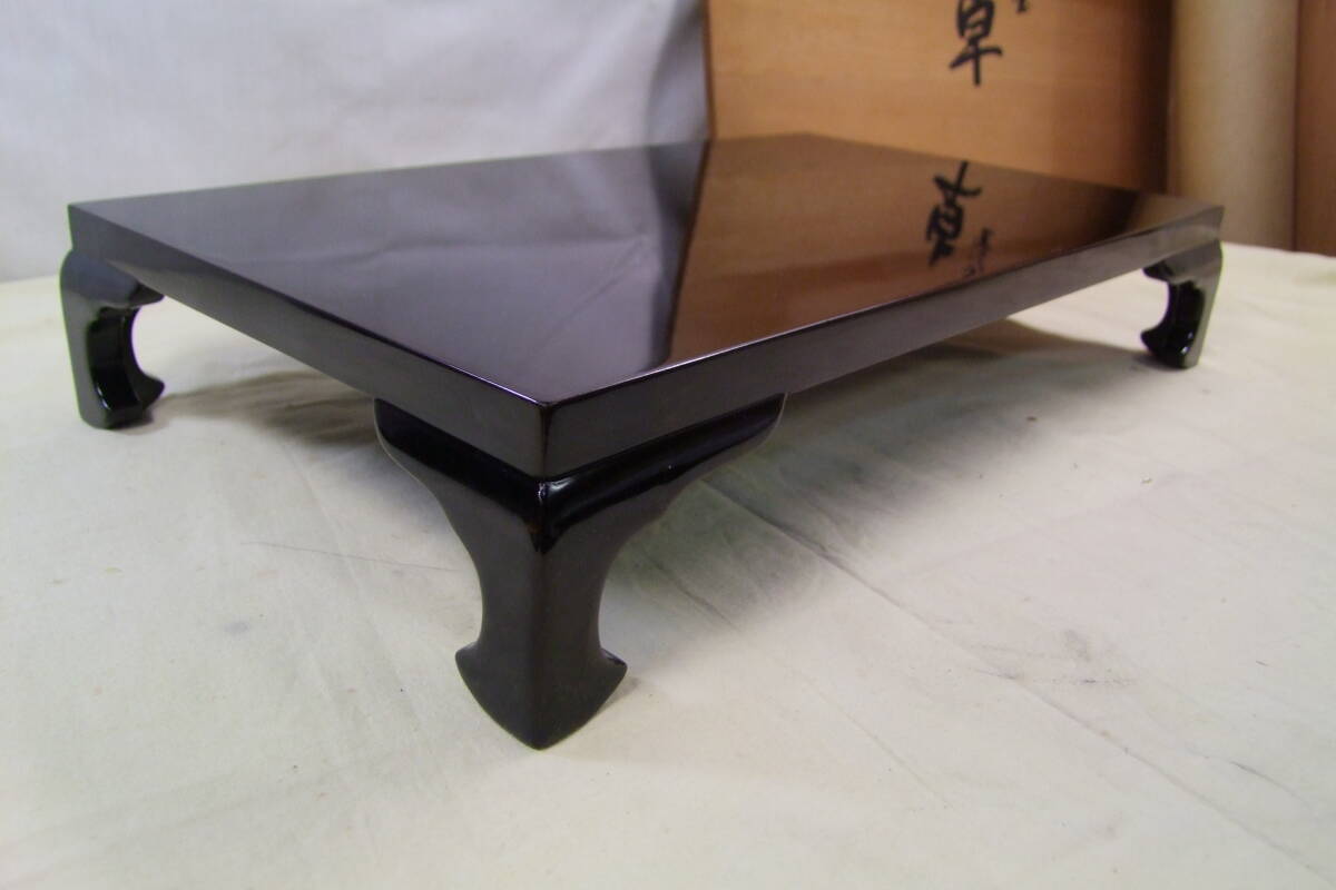 輪島塗　八重門作　卓　飾台　共箱・共布_画像3