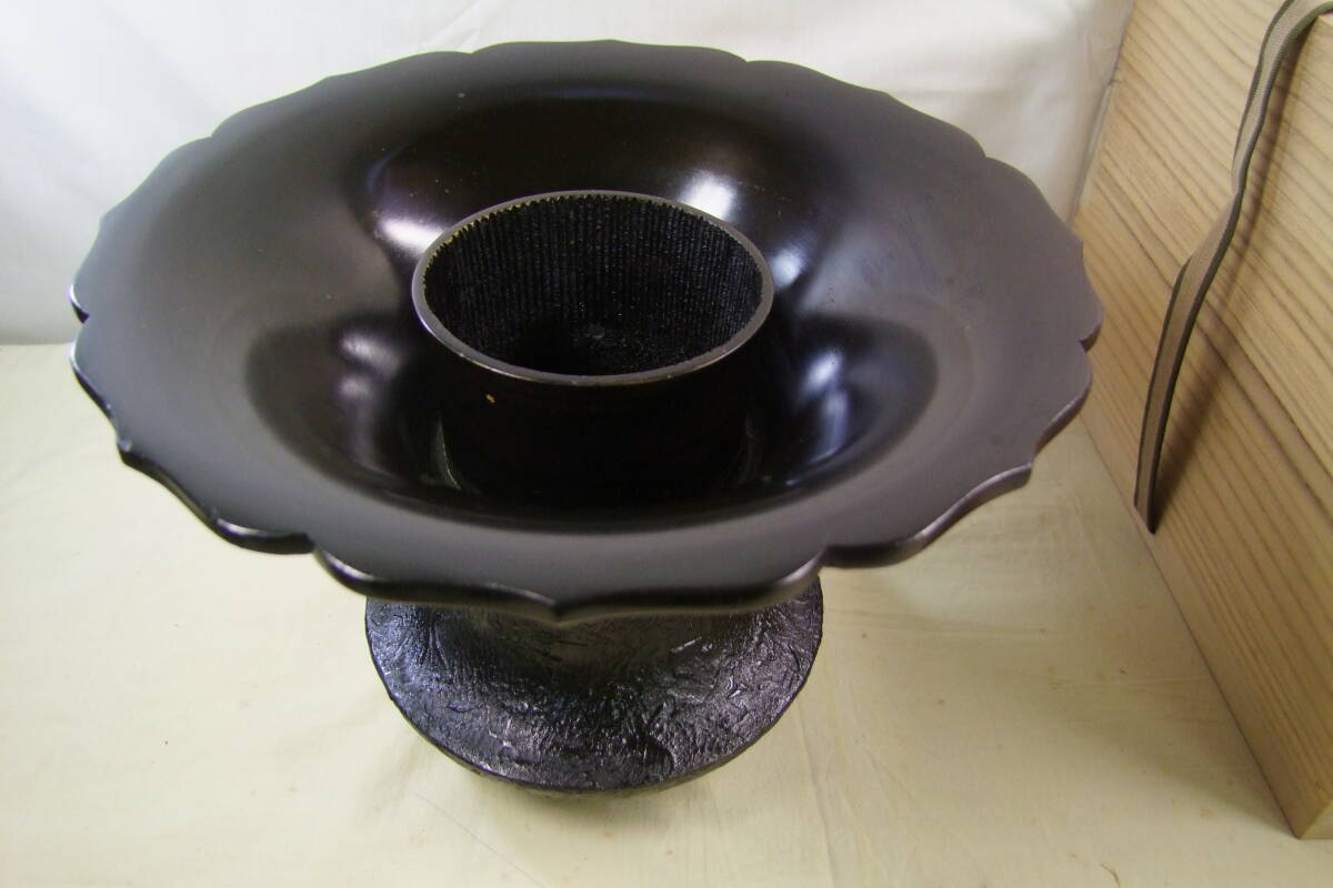 華道具　中光造　好　是鶴堂　古鏡形唐銅花器　松月堂古流書付　共箱_画像2